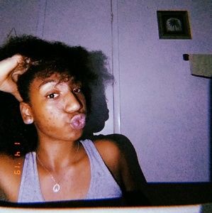 Meet your Posher, Livia